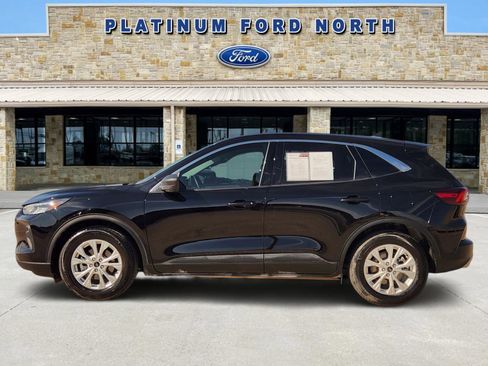 Used 2024 Ford Escape Active image 3