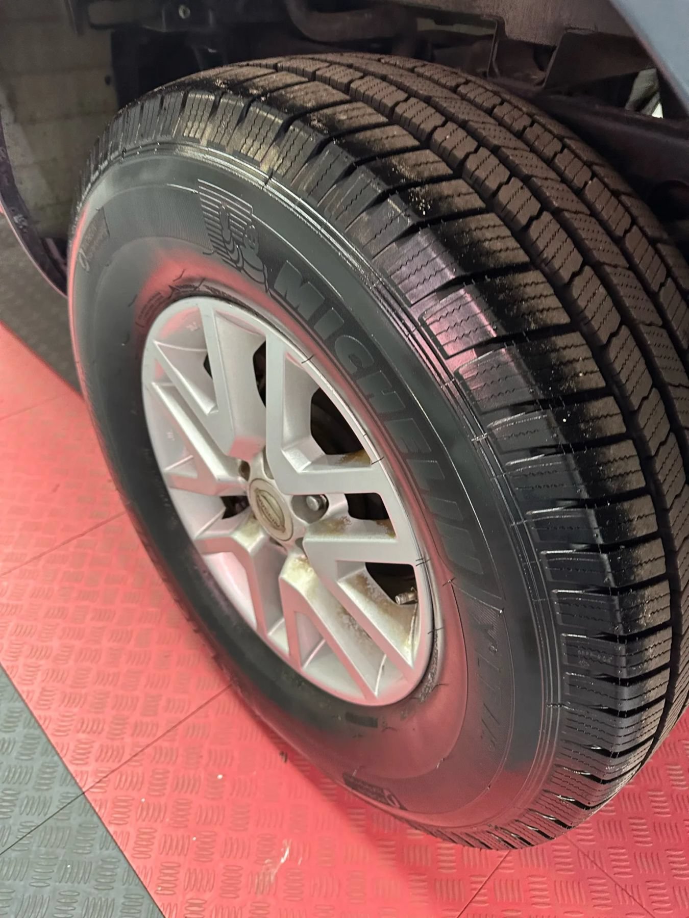 Used 2018 Nissan Frontier SV RWD image 39
