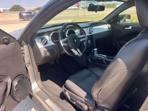 Used 2008 Ford Mustang Coupe RWD image 3