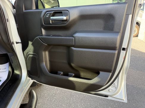 Used 2019 Chevrolet Silverado 1500 Custom w/ Custom Convenience Package image 29