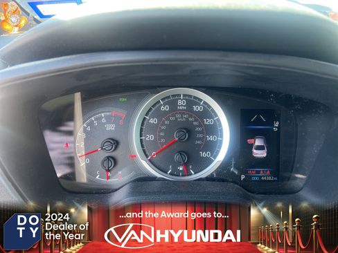 Used 2021 Toyota Corolla SE w/ SE Premium Package image 2