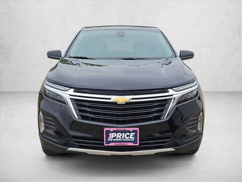 Used 2024 Chevrolet Equinox LT FWD image 2
