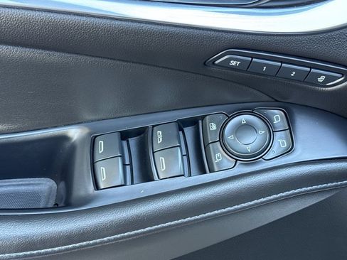 Used 2021 Buick Enclave Avenir w/ Avenir Technology Package FWD image 11