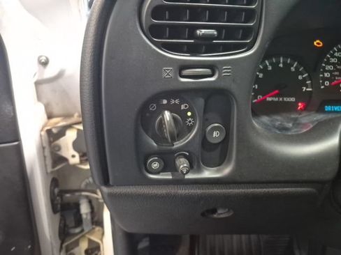 Used 2006 Chevrolet TrailBlazer LT AWD/4WD image 12