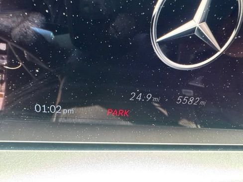 Used 2025 Mercedes-Benz GLS 450 4MATIC image 12
