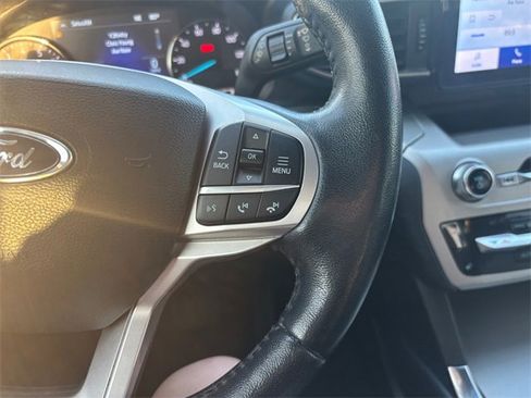 Used 2022 Ford Explorer XLT w/ Equipment Group 202A image 20