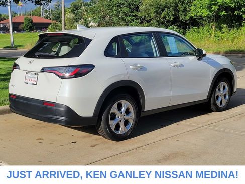 Used 2024 Honda HR-V LX image 3