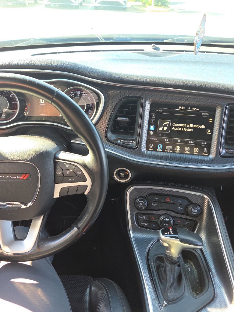 Used 2015 Dodge Challenger SXT Plus w/ Driver Convenience Group RWD image 24