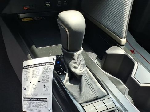 New 2026 Toyota Camry SE w/ Convenience Package FWD image 12