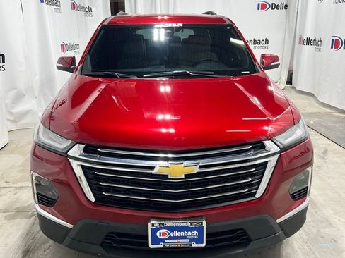 Used 2023 Chevrolet Traverse LT AWD/4WD image 1