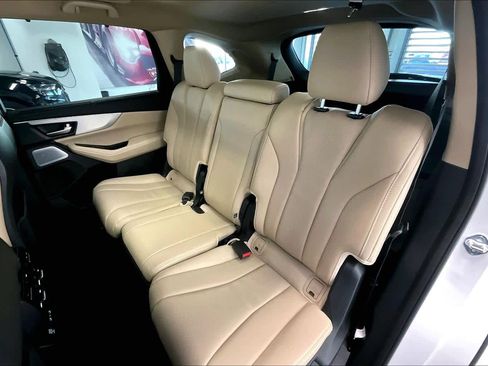 Certified 2025 Acura MDX SH-AWD w/ Technology Package image 26