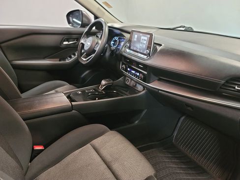 Certified 2024 Nissan Rogue SV image 22