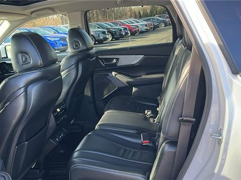Certified 2023 Acura MDX SH-AWD w/ Technology Package image 24