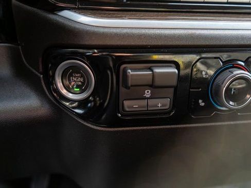 Used 2022 Chevrolet Silverado 1500 RST image 25