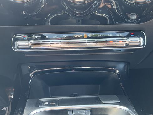 Certified 2020 Mercedes-Benz CLA 250 4MATIC image 29