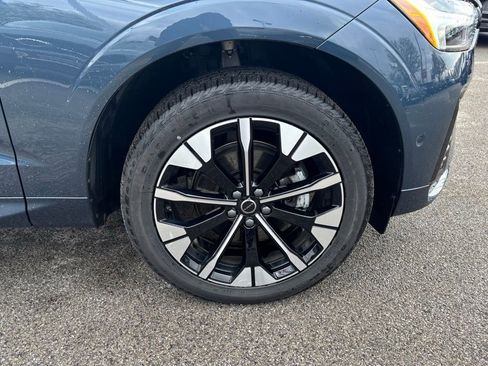 Certified 2026 Volvo XC60 B5 Plus w/ Climate Package AWD/4WD image 34