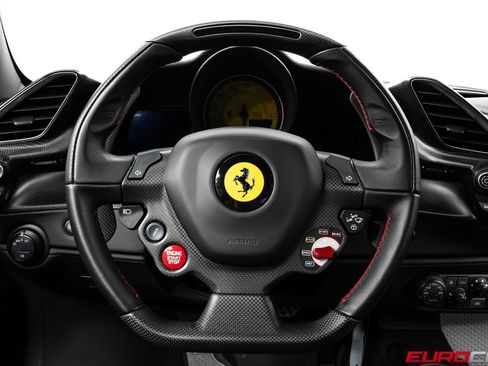 Used 2019 Ferrari 488 Pista Coupe RWD image 35