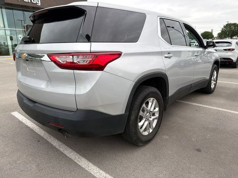 Used 2020 Chevrolet Traverse LS FWD image 5