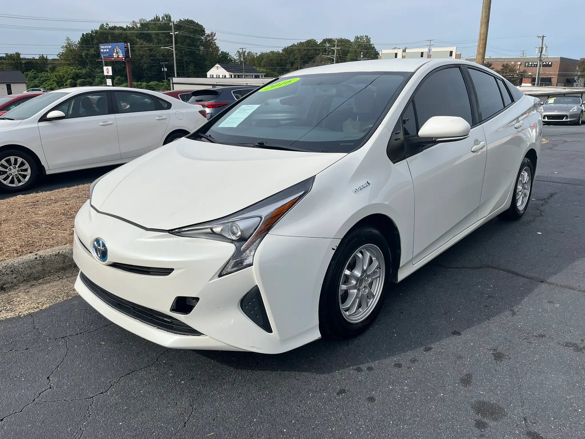 Used 2016 Toyota Prius Two FWD image 3