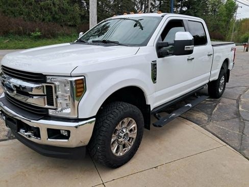 Used 2019 Ford F250 XLT w/ XLT Premium Package AWD/4WD image 1