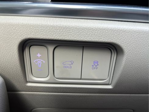 Used 2025 Kia Sorento SX AWD/4WD image 25