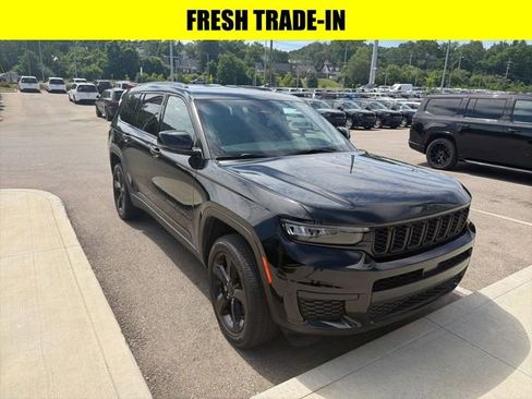 Used 2023 Jeep Grand Cherokee L Laredo AWD/4WD image 1