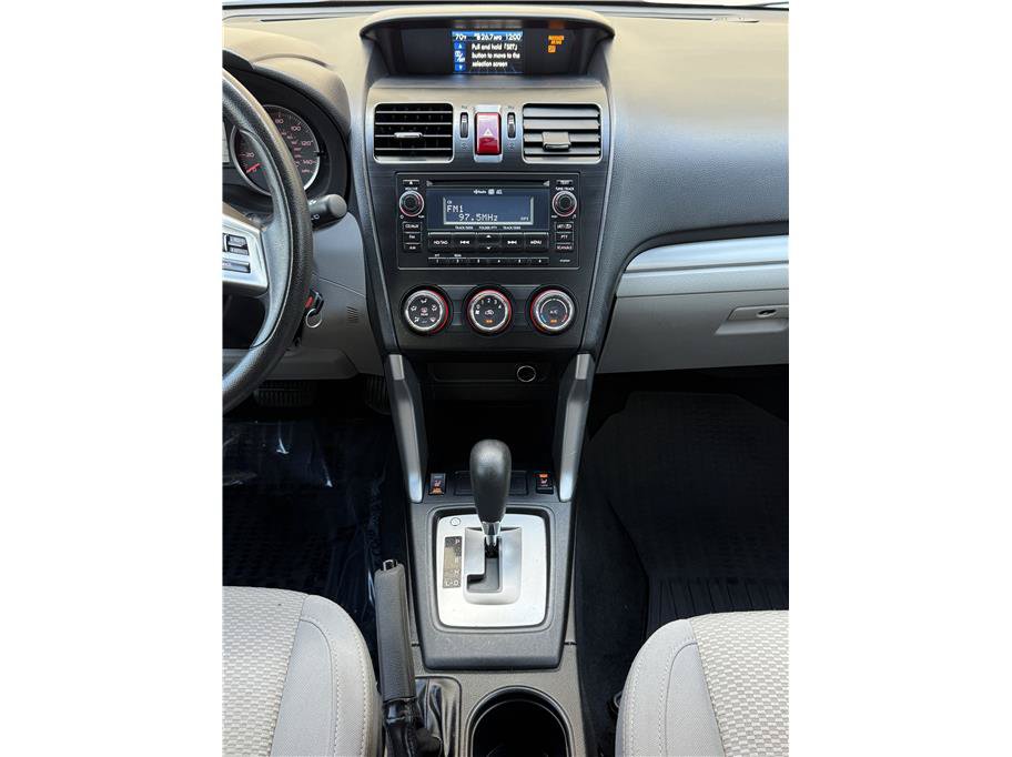Used 2015 Subaru Forester 2.5i Premium w/ All-Weather Package AWD/4WD image 9