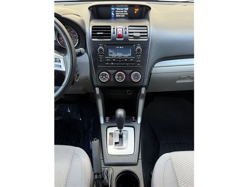 Used 2015 Subaru Forester 2.5i Premium w/ All-Weather Package AWD/4WD image 9