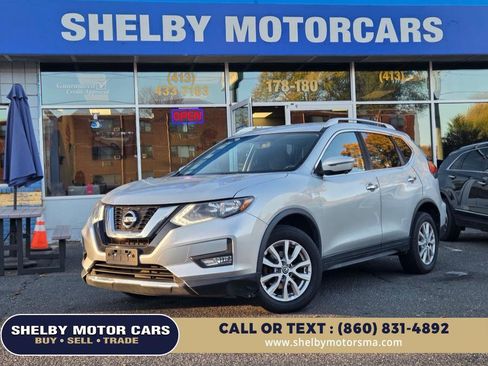 Used 2017 Nissan Rogue SV w/ SV Premium Package image 1