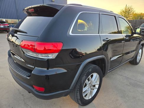 Used 2017 Jeep Grand Cherokee Laredo w/ Quick Order Package 2BE image 4