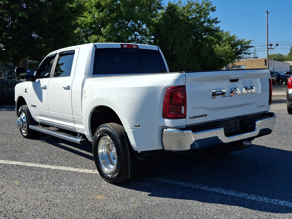 Certified 2025 RAM 3500 Laramie AWD/4WD image 7