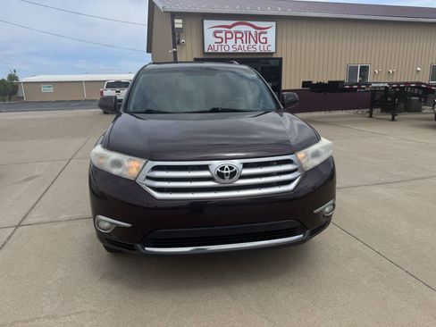 Used 2012 Toyota Highlander FWD w/ Tech Pkg image 14