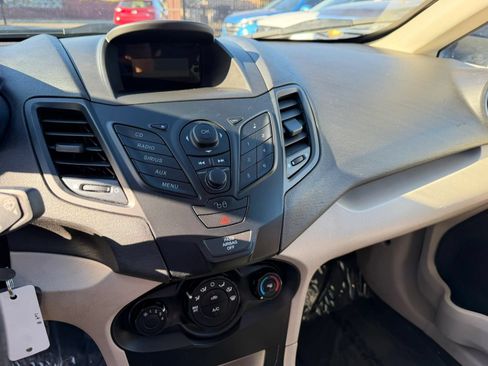 Used 2012 Ford Fiesta S FWD image 16
