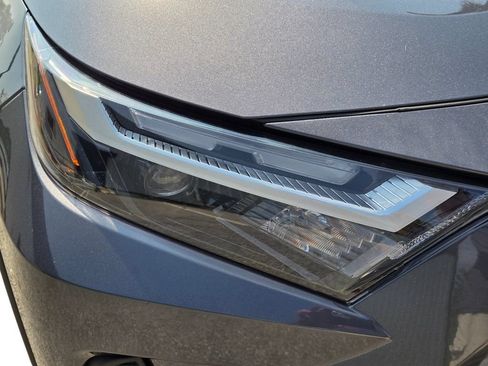 Used 2025 Toyota RAV4 LE FWD image 4