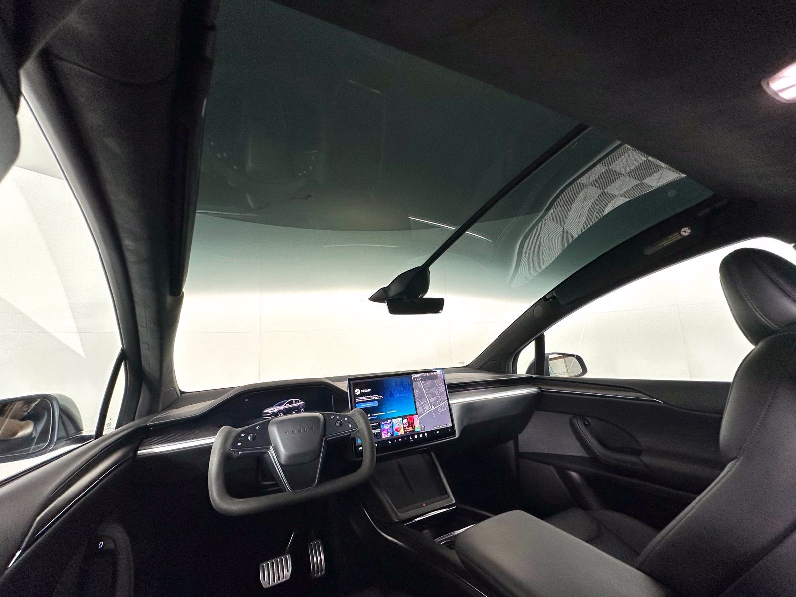 Used 2023 Tesla Model X AWD/4WD image 6