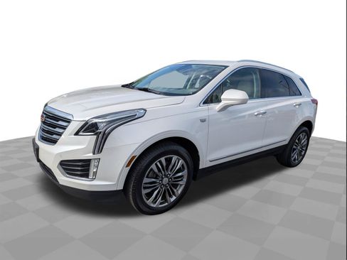 Used 2017 Cadillac XT5 Premium Luxury AWD/4WD image 8