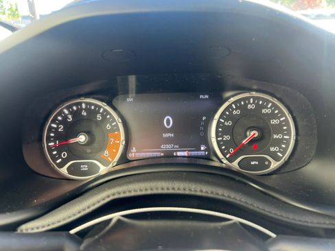 Used 2021 Jeep Renegade Limited AWD/4WD image 17