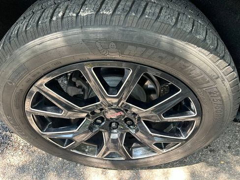 Used 2021 GMC Yukon XL Denali w/ Denali Ultimate Package AWD/4WD image 5