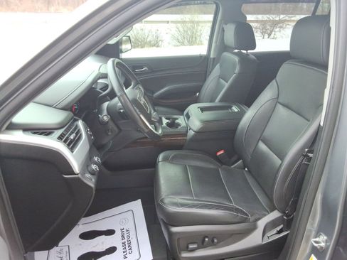 Used 2020 GMC Yukon XL SLT image 27