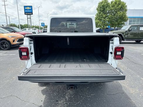Used 2023 Jeep Gladiator Mojave w/ LED Lighting Group AWD/4WD image 24