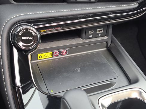 Used 2025 Lexus NX 350 AWD w/ Accessory Package (2T) image 5