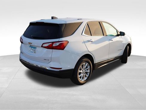 Used 2018 Chevrolet Equinox LT AWD/4WD image 3