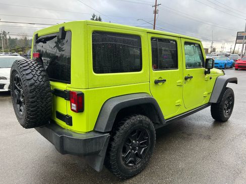 Used 2017 Jeep Wrangler Unlimited Rubicon w/ Connectivity Group image 5