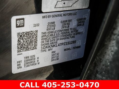 Used 2023 GMC Acadia SLE FWD image 32