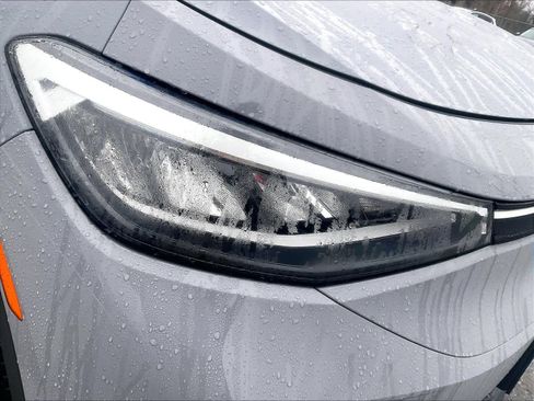 Certified 2022 Volkswagen ID.4 Pro image 29