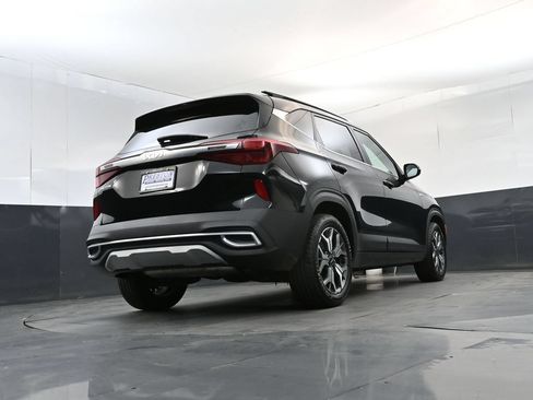 Used 2023 Kia Seltos EX AWD/4WD image 23