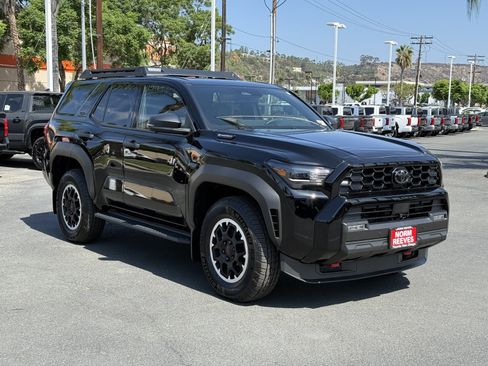 New 2026 Toyota 4Runner TRD Off-Road Premium AWD/4WD image 5