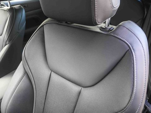 Certified 2023 BMW 430i Convertible w/ Premium Package image 22