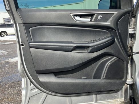 Used 2022 Ford Edge SEL image 18