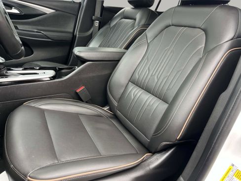 Used 2024 Buick Envista Avenir FWD image 29